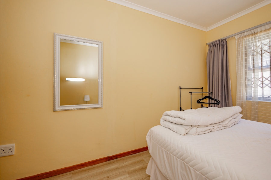 6 Bedroom Property for Sale in Sanddrift Western Cape